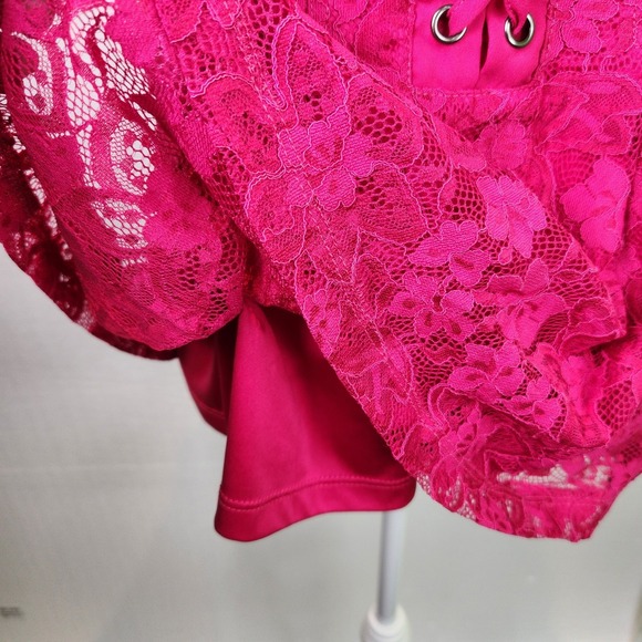 Torrid Red Lace Corset Top Size 1 Coquette Femme Valentine Glam Sexy - Picture 4 of 7